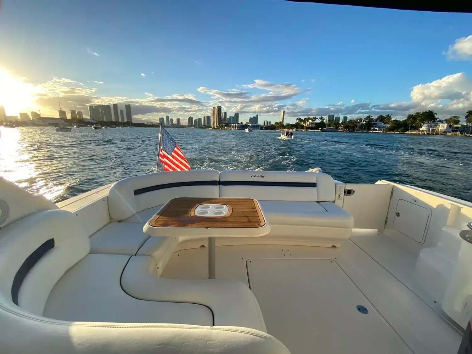 Sea Ray 48 Sundancer | Pirentinha 2