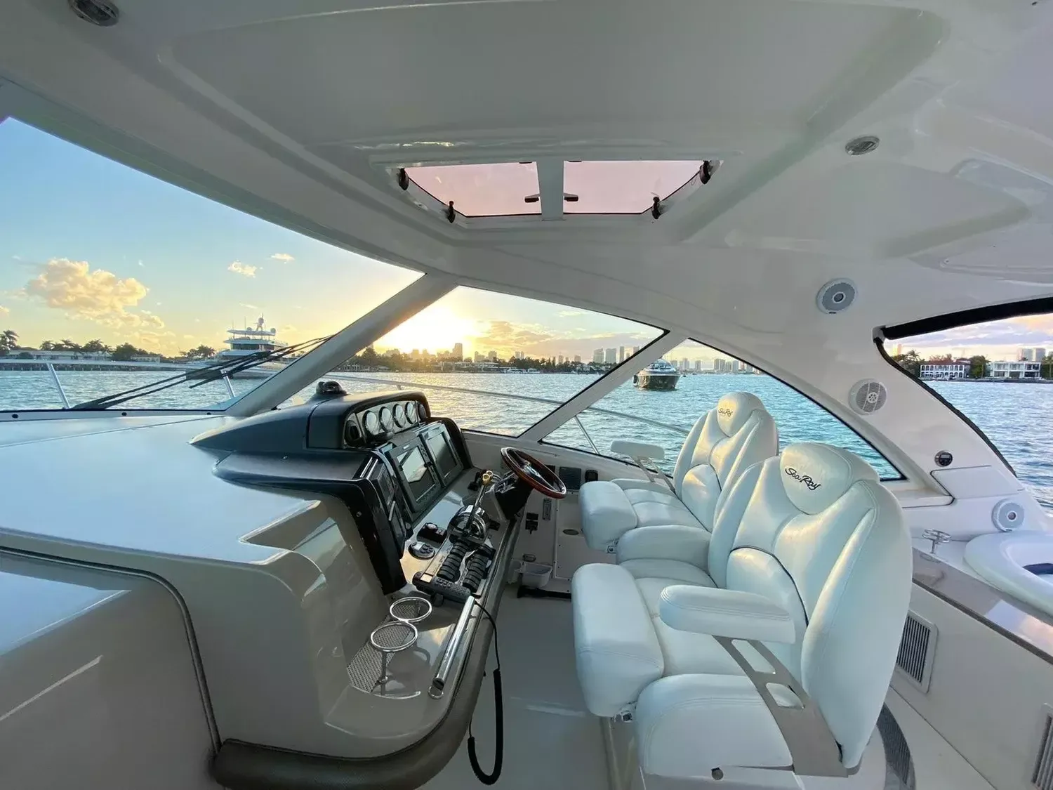 Sea Ray 48 Sundancer | Pirentinha 2