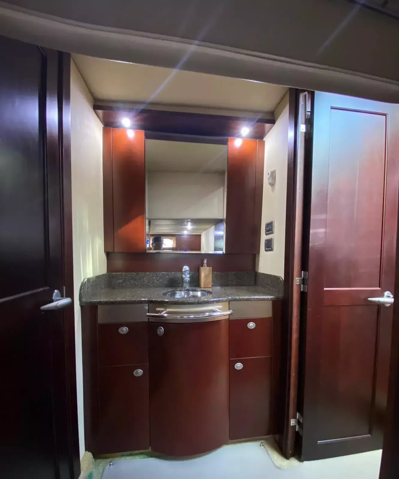 Sea Ray 48 Sundancer | Pirentinha 2