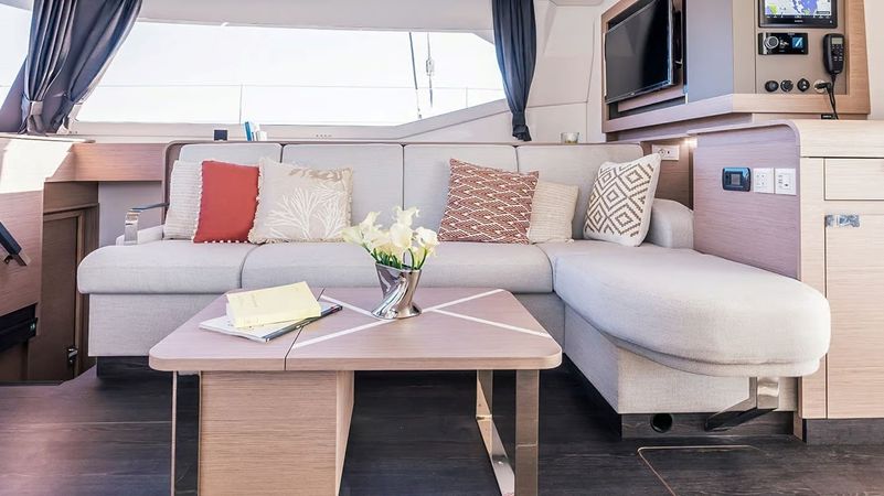Fountaine Pajot Aura 51 | Celestia