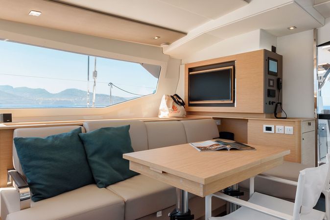 Fountaine Pajot Aura 51 | Celestia