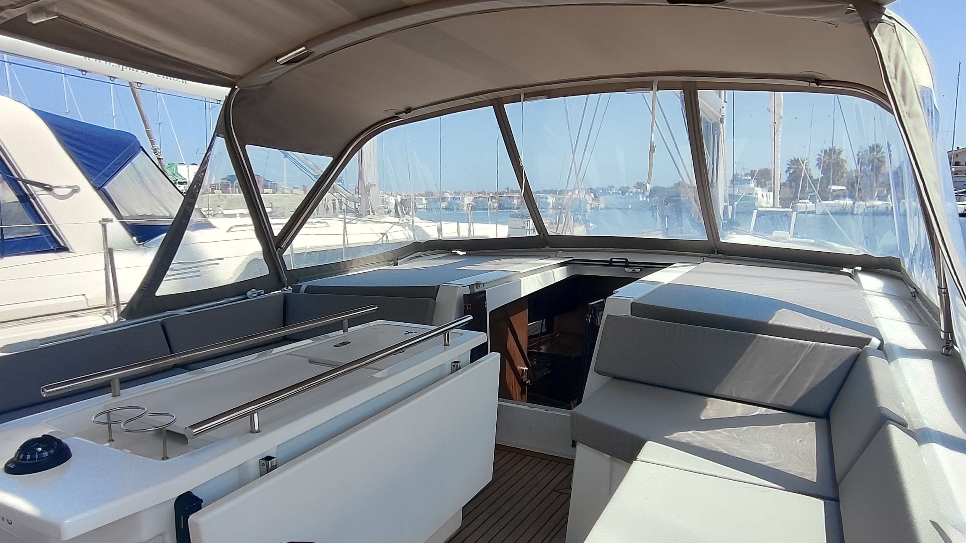 Beneteau Oceanis 46.1 | Vela Loca