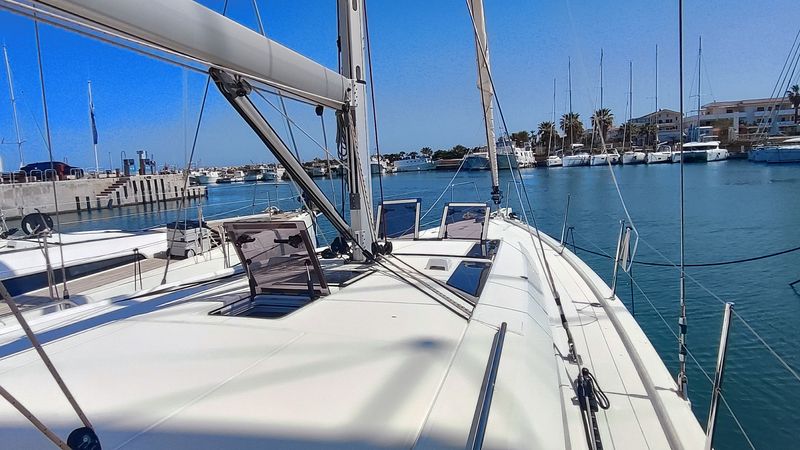 Beneteau Oceanis 46.1 | Vela Loca
