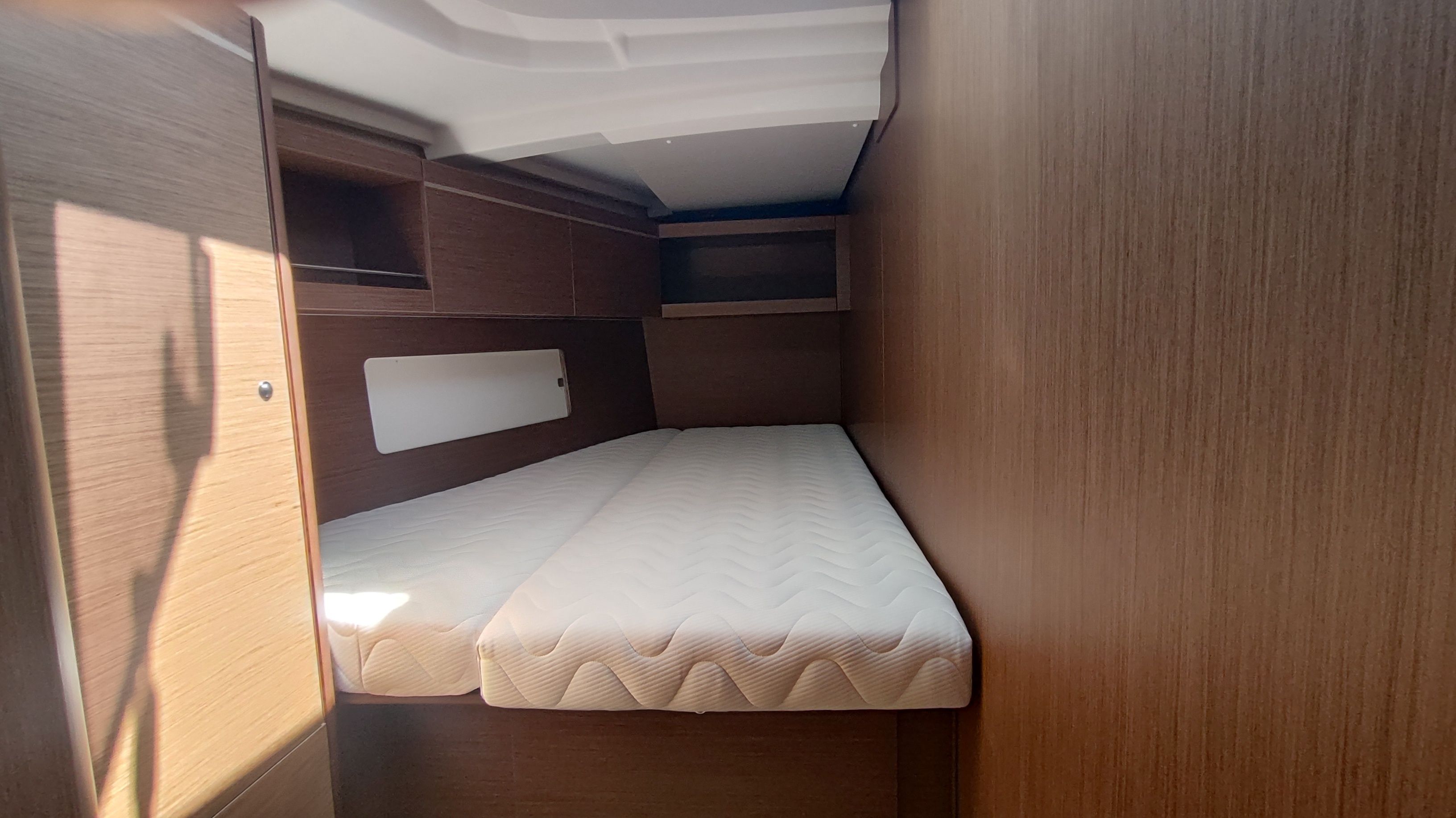 Beneteau Oceanis 46.1 | Vela Loca
