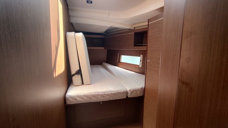 Beneteau Oceanis 46.1 | Vela Loca