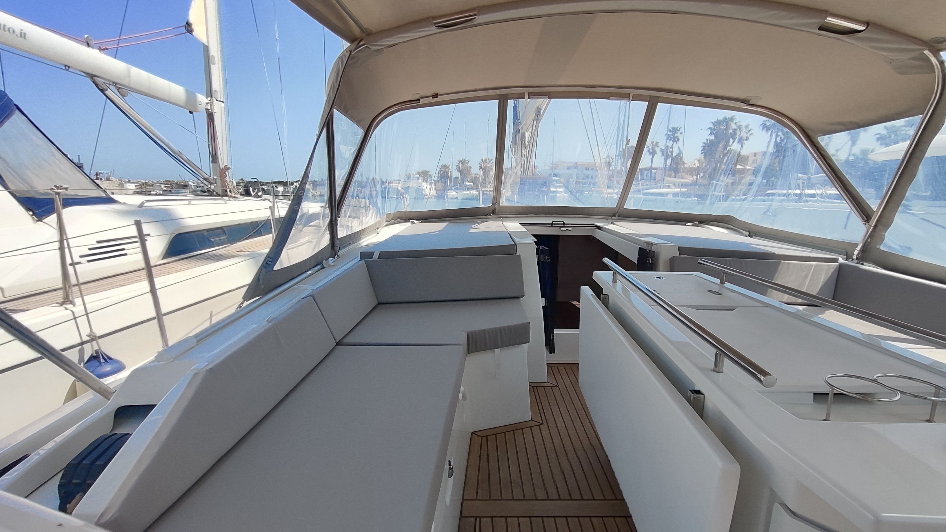 Beneteau Oceanis 46.1 | Vela Loca