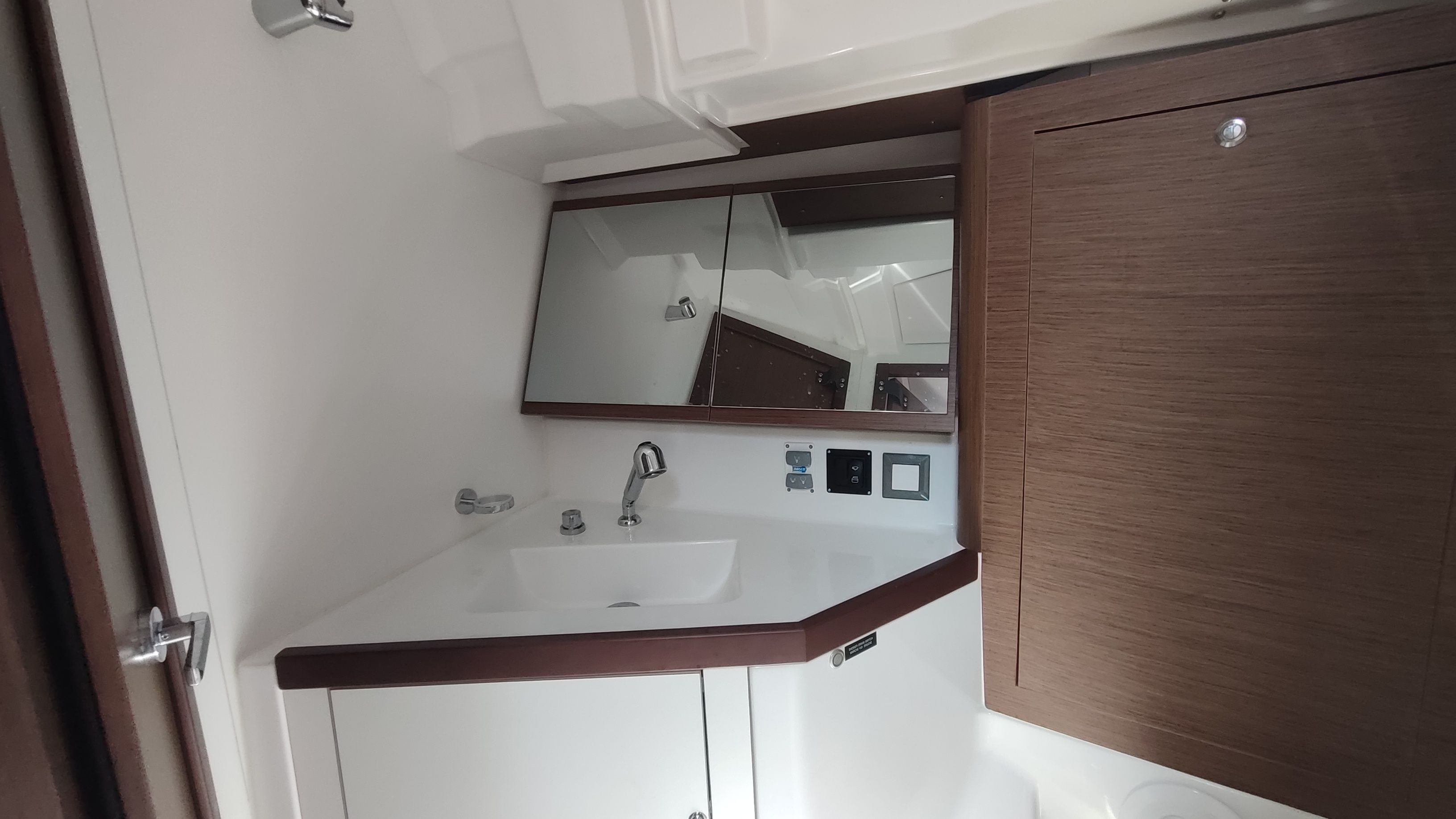 Beneteau Oceanis 46.1 | Vela Loca