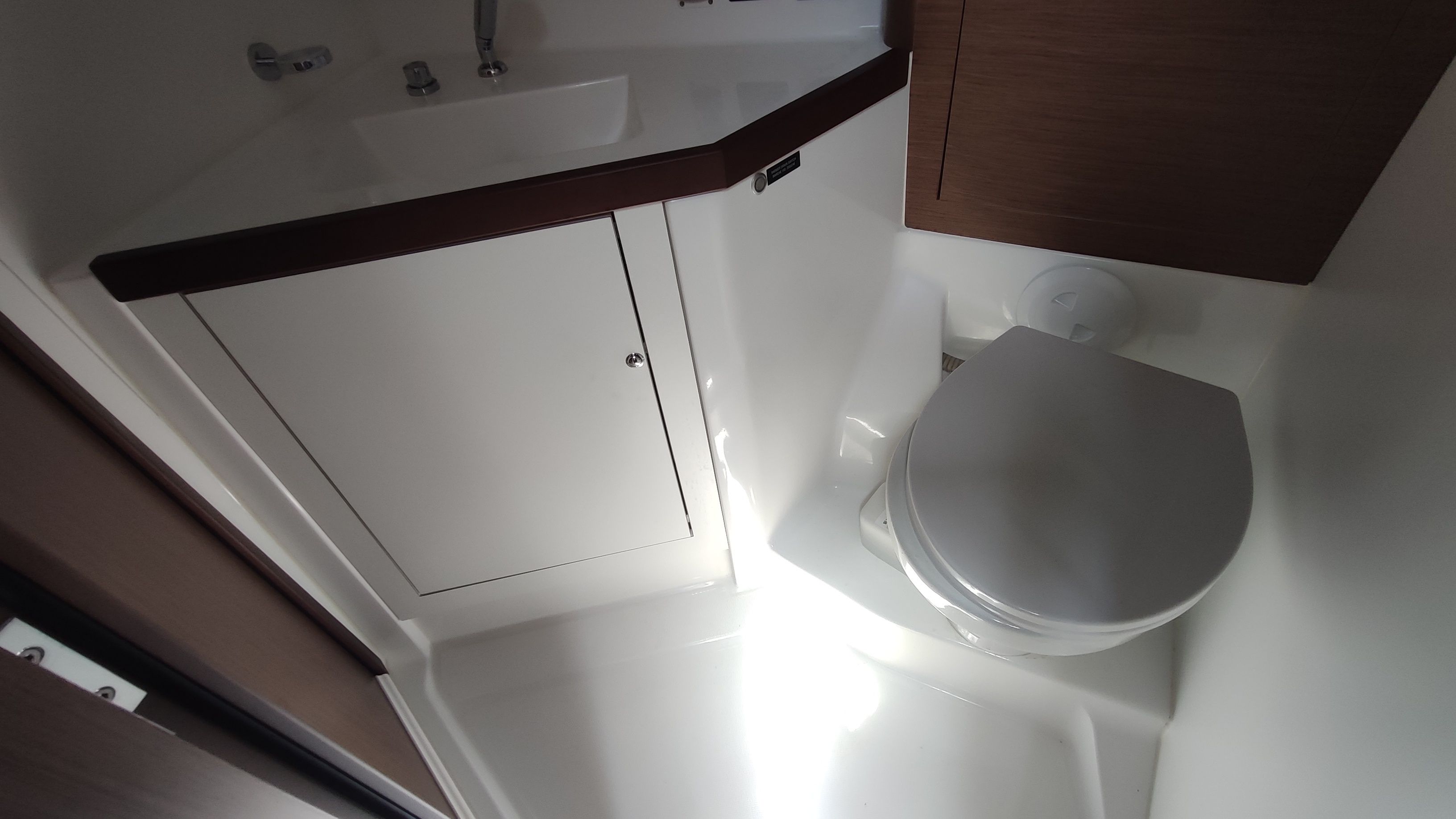 Beneteau Oceanis 46.1 | Vela Loca