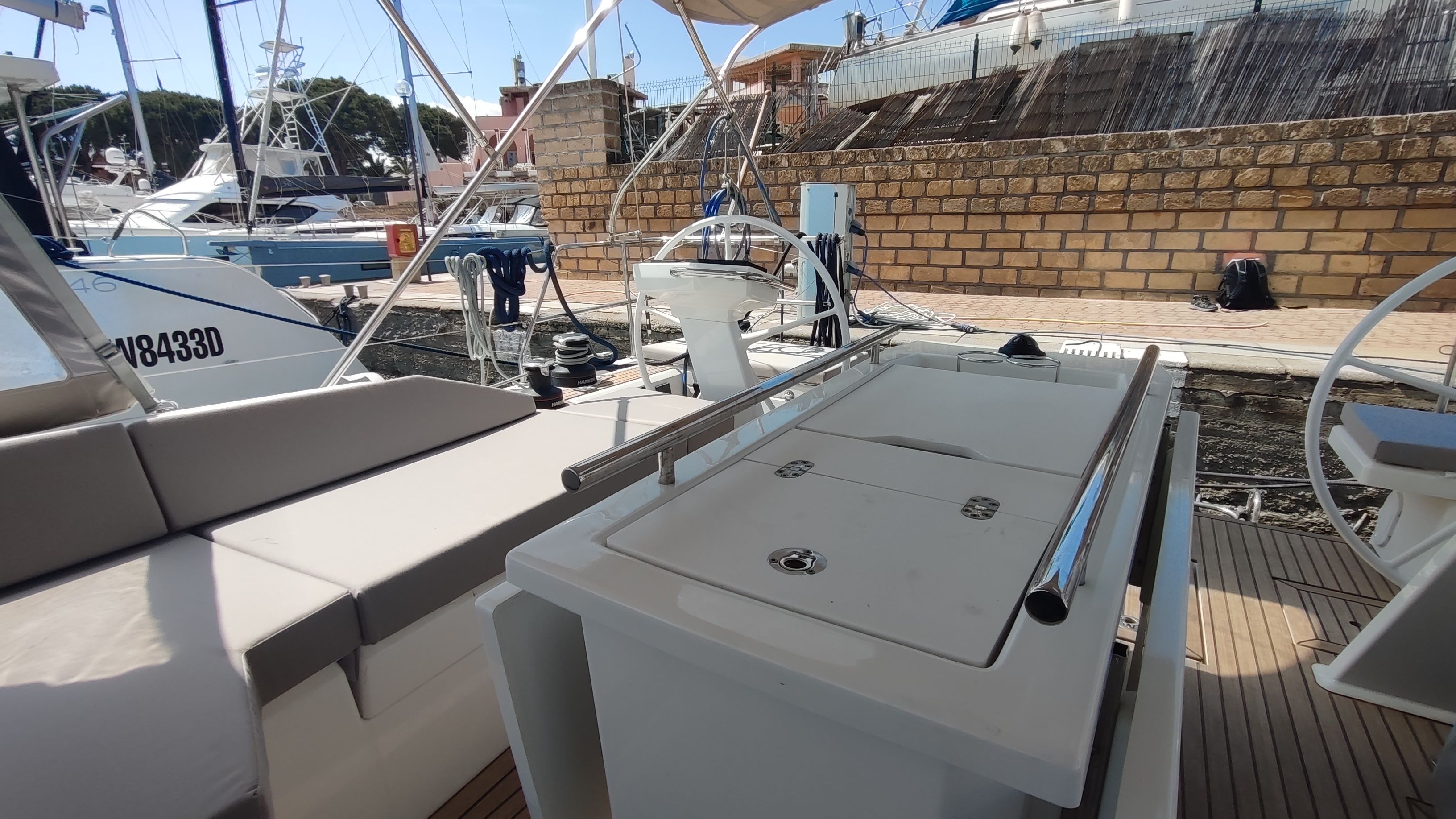 Beneteau Oceanis 46.1 | Vela Loca
