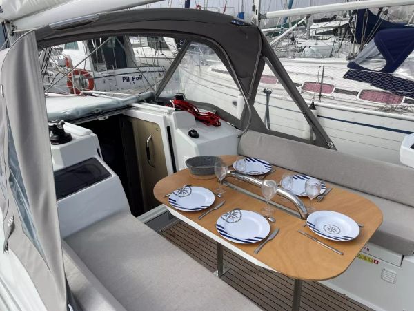 Beneteau Oceanis 30.1 | La Perle Bleue