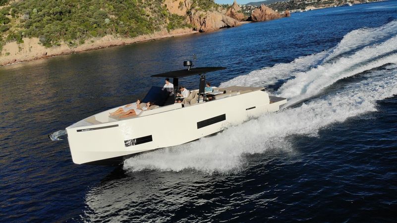 De Antonio D42 Open | Bliss