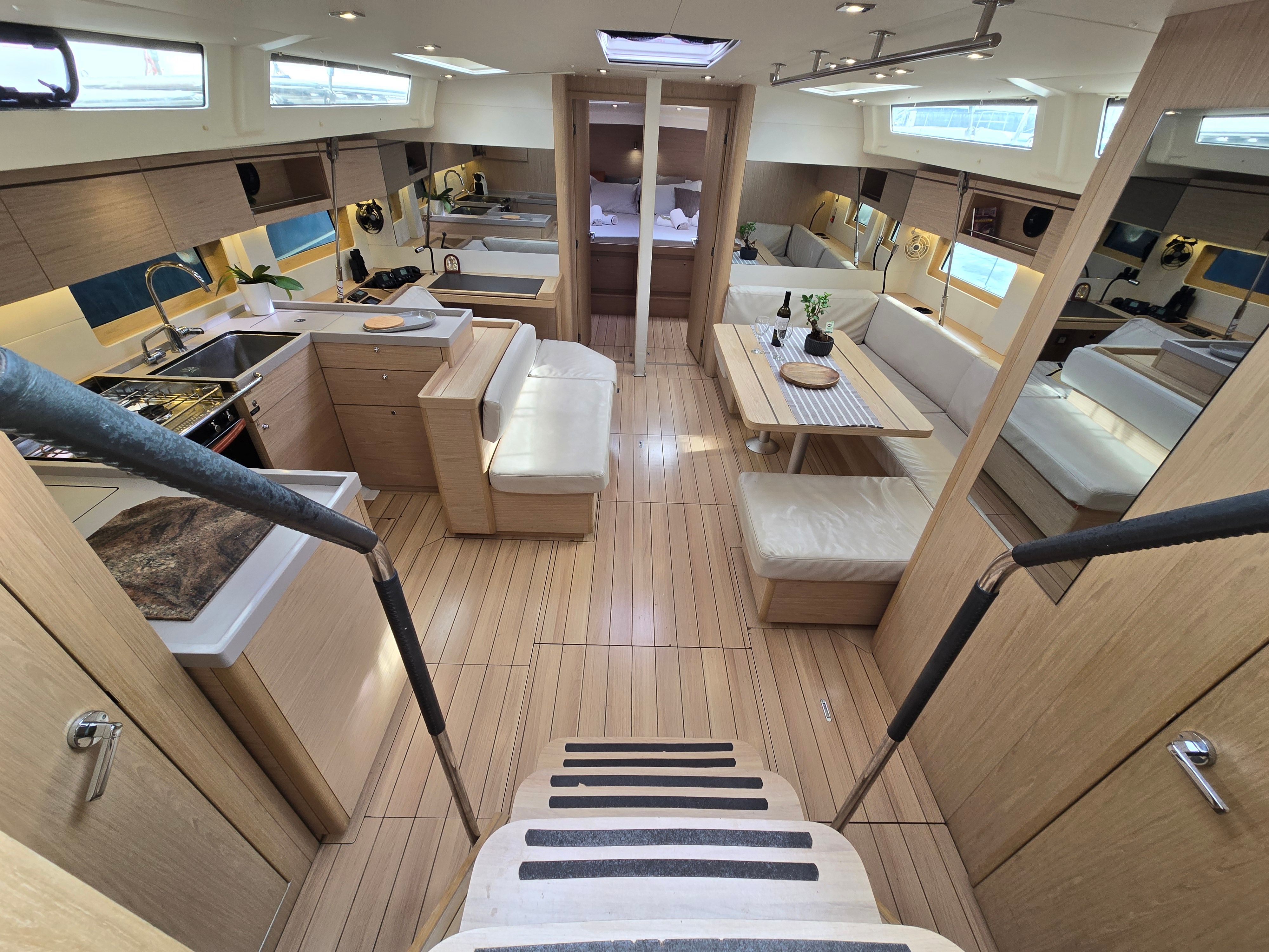 Beneteau Oceanis 51.1 | Amelia