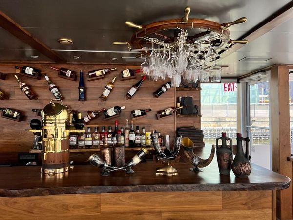 Custom Built 110 | Louisa Of The Seas