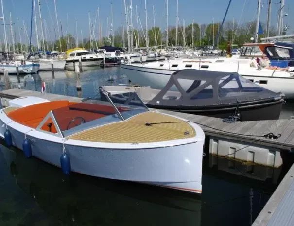 Yburg 650 | Waterlief