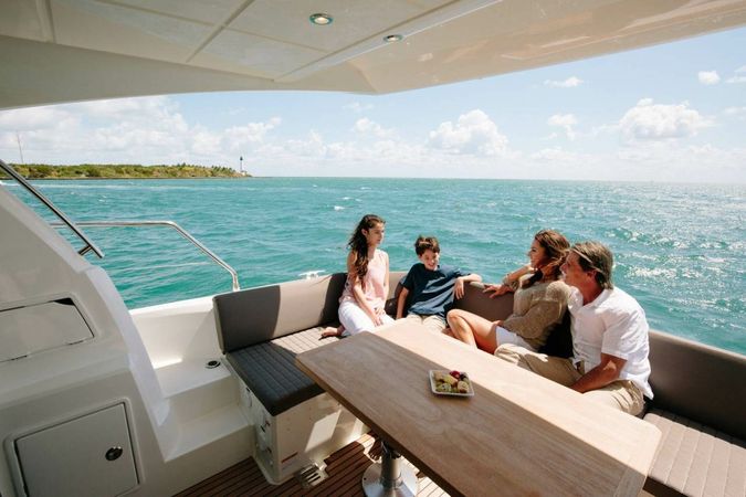 Prestige 460 Fly | Bohemian 1