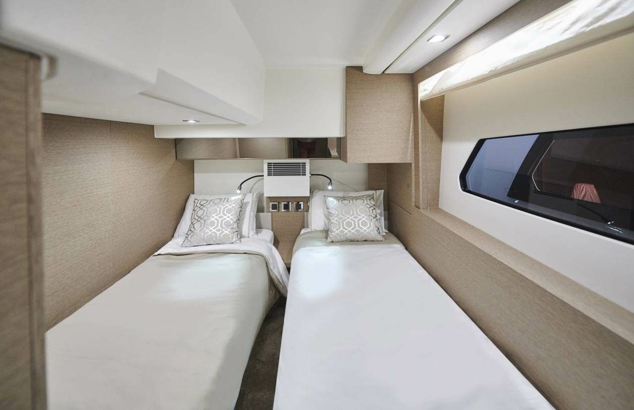 Prestige 460 Fly | Bohemian 1