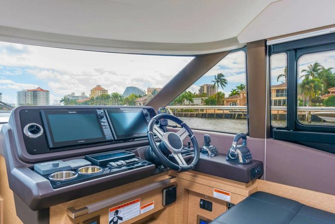 Prestige 460 Fly | Bohemian 1
