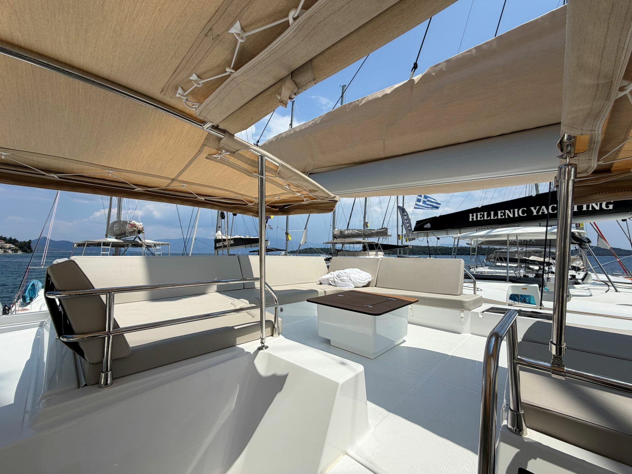Fountaine Pajot Aura 51 | Flow