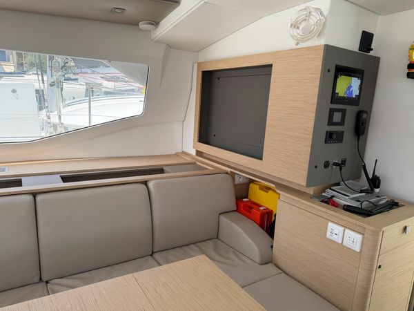 Fountaine Pajot Aura 51 | Flow
