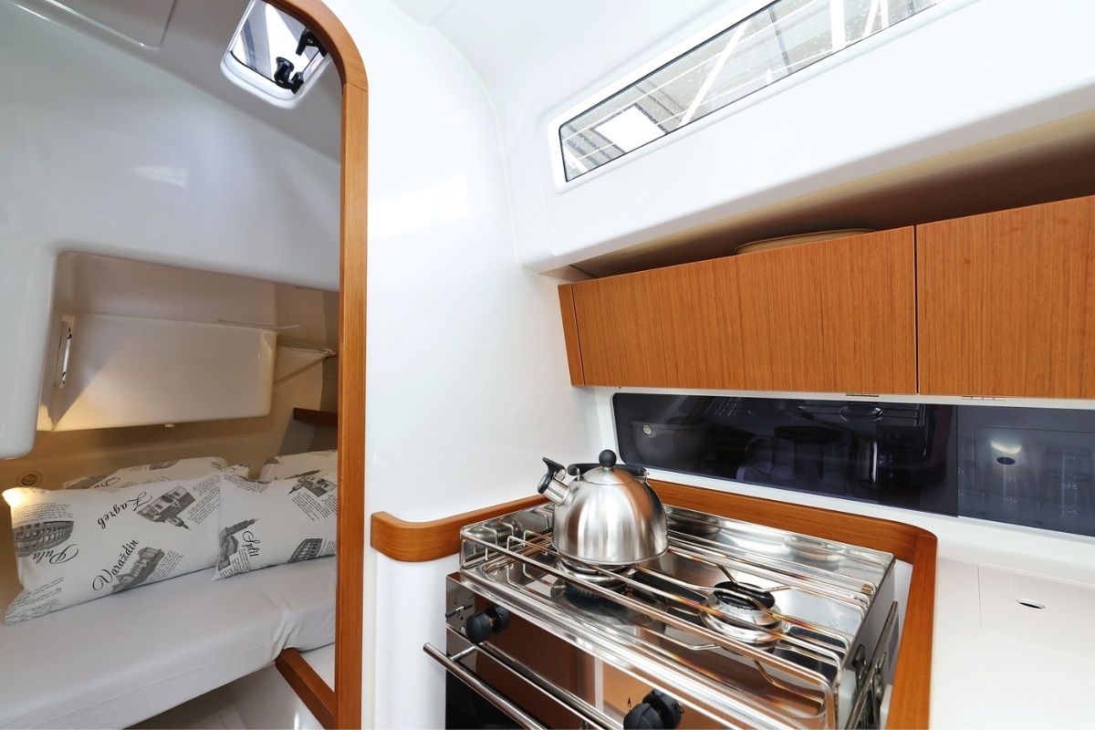 Beneteau First 36 | September