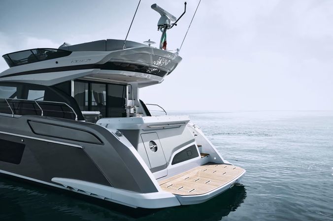 Azimut 53 | Leeloo