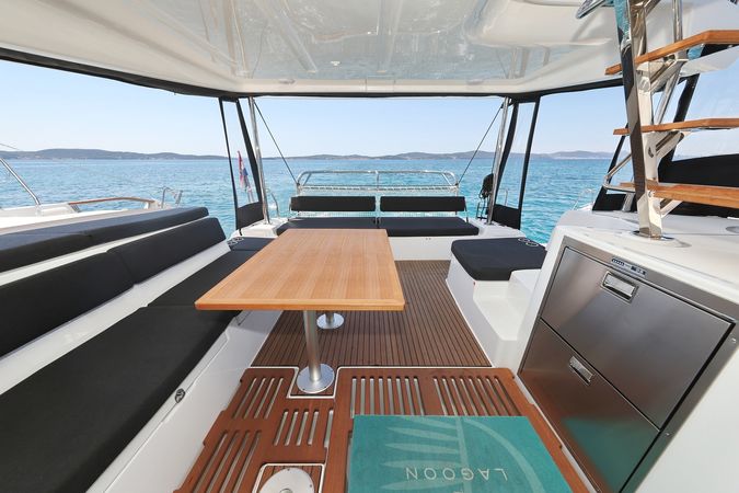 Lagoon 43 | Gurgur