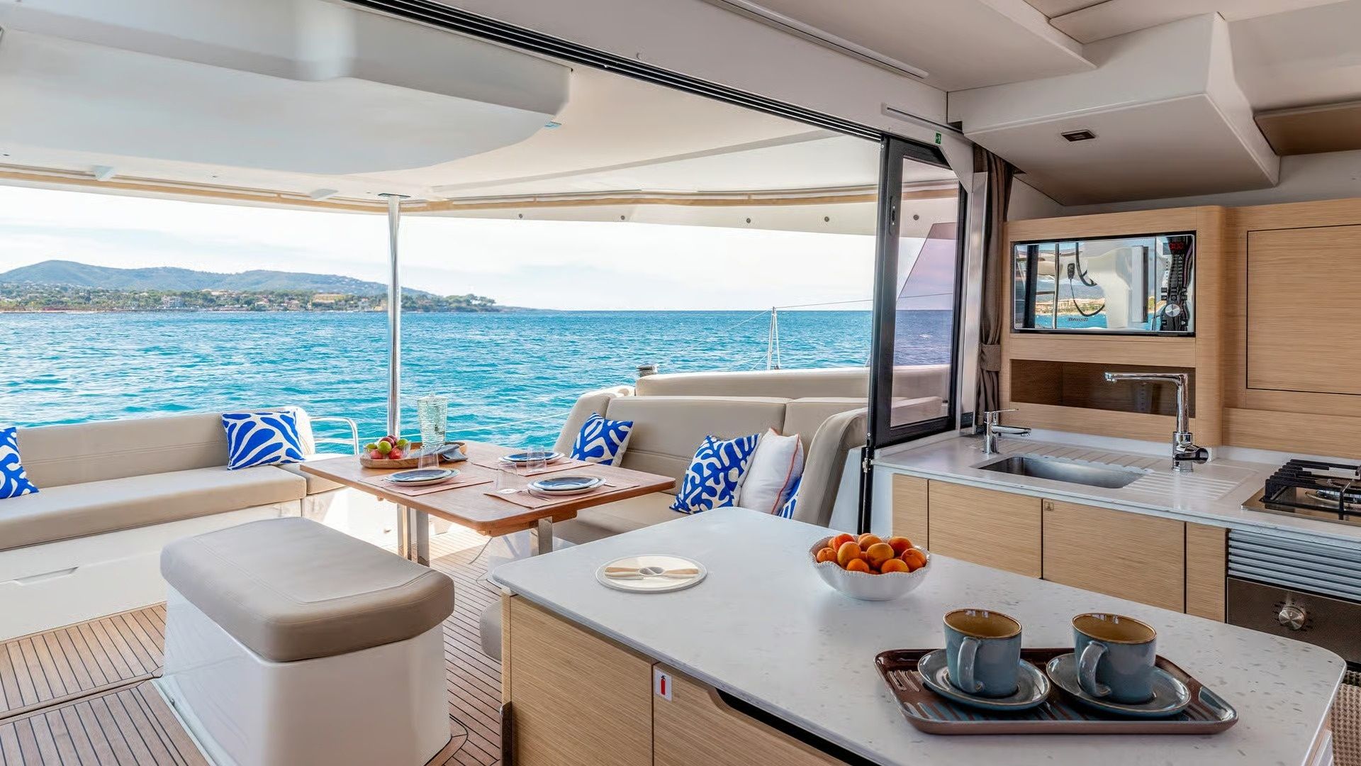 Fountaine Pajot New 41 | Sisley