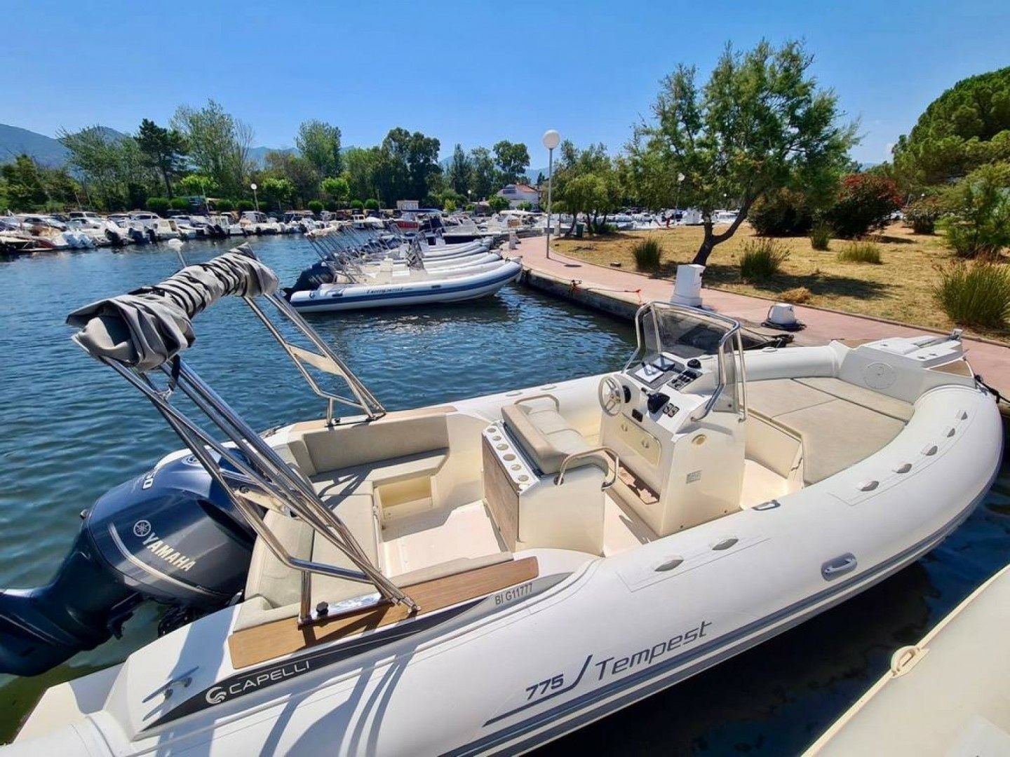 Capelli Tempest 775 | 20