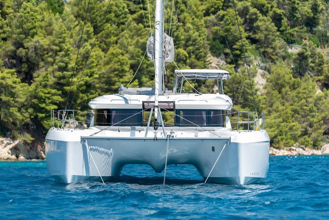 Lagoon 43 | Find Us 2