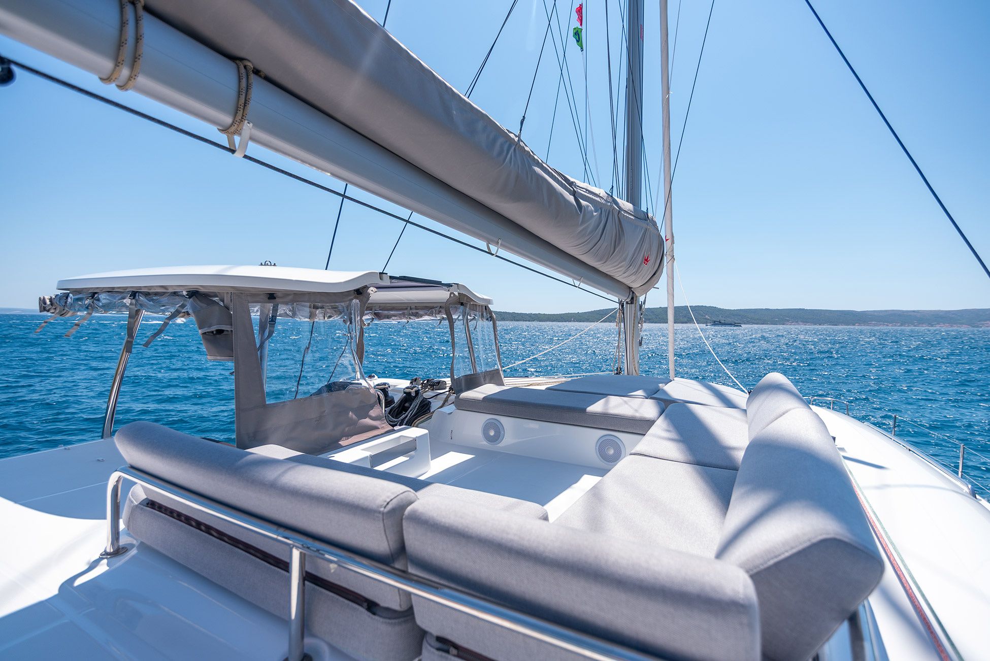 Lagoon 43 | Find Us 2