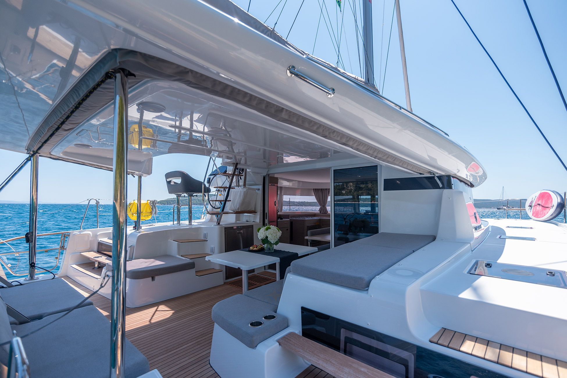 Lagoon 43 | Find Us 2