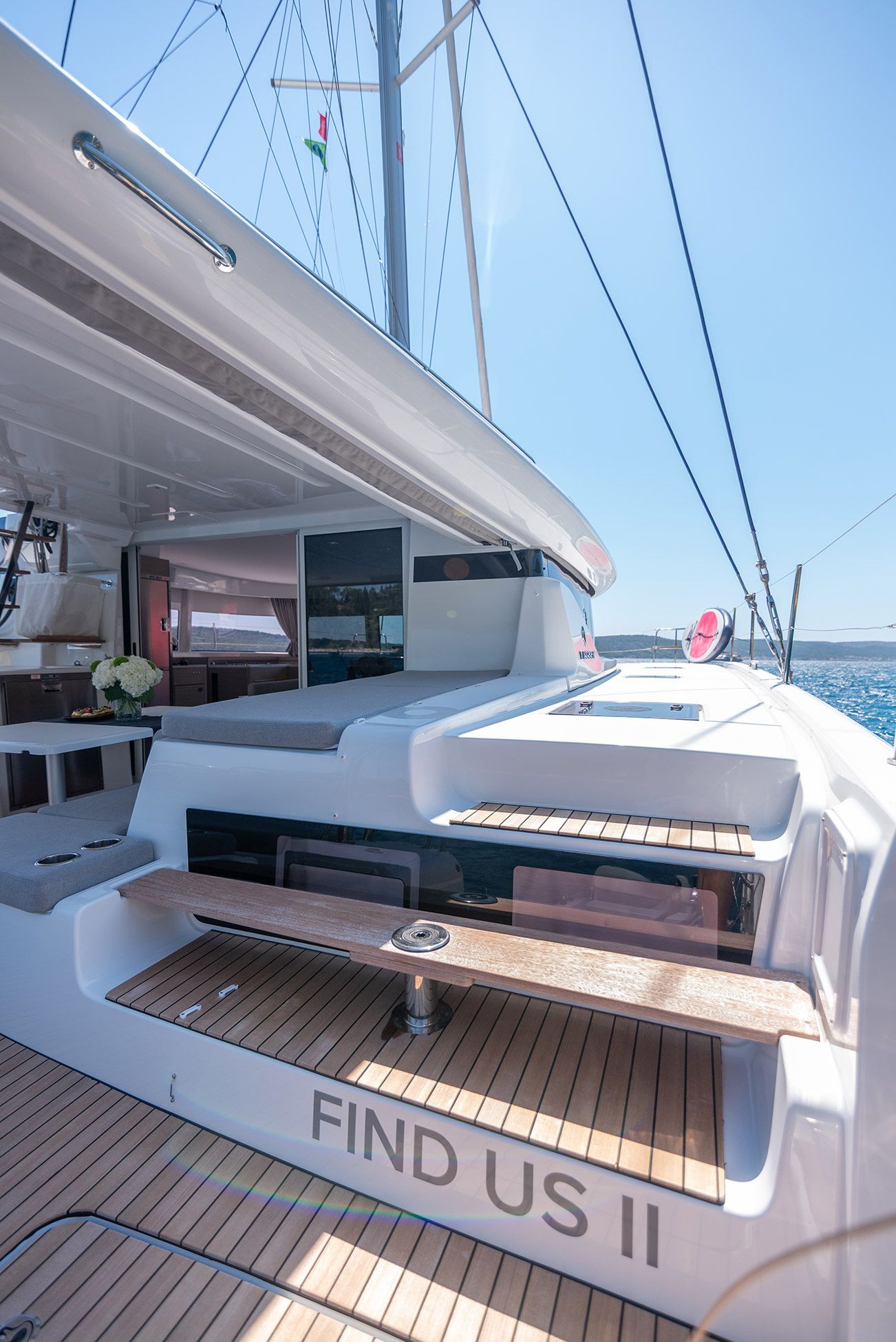 Lagoon 43 | Find Us 2