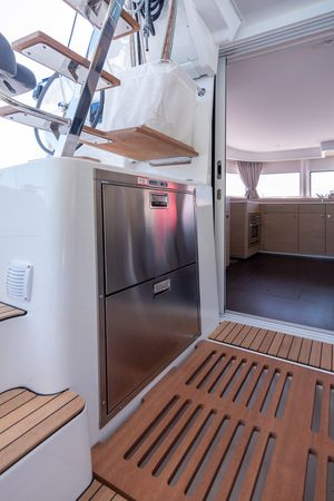Lagoon 43 | Find Us 2