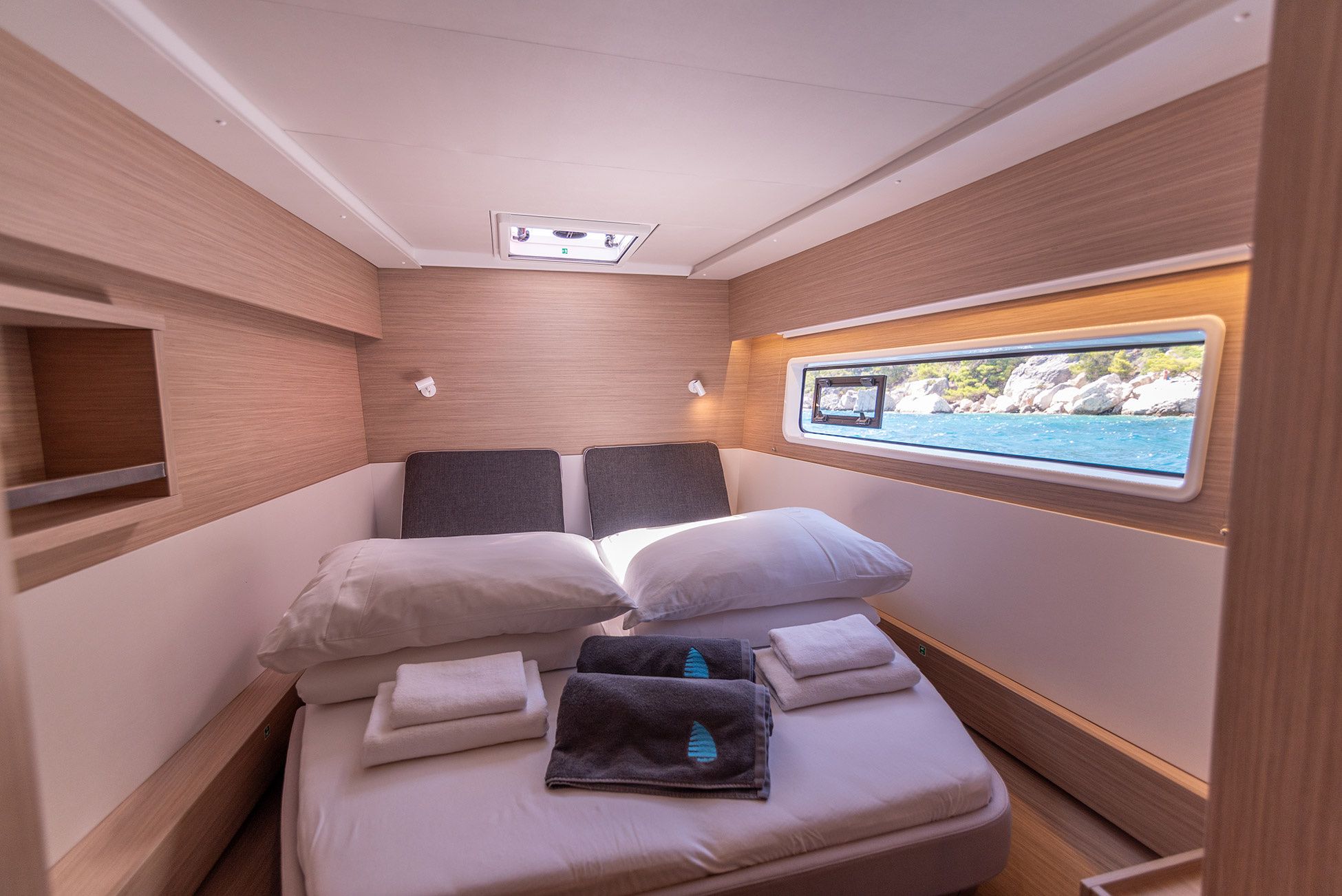 Lagoon 43 | Find Us 2