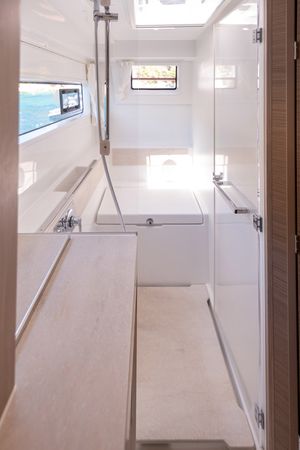 Lagoon 43 | Find Us 2