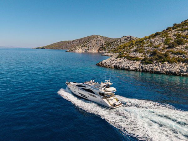 Dominator 780 | Why Not