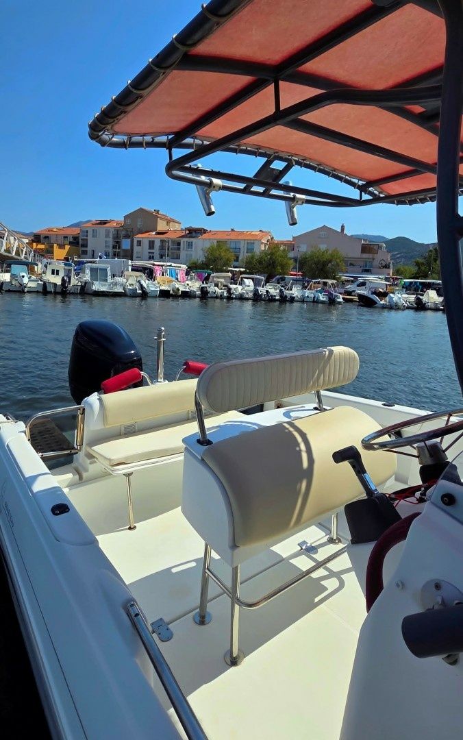 Beneteau Flyer 750 | 06