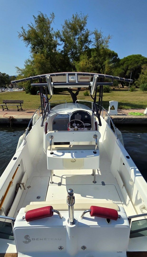 Beneteau Flyer 750 | 06