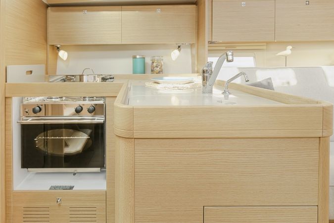 Dufour 360 | Leonore