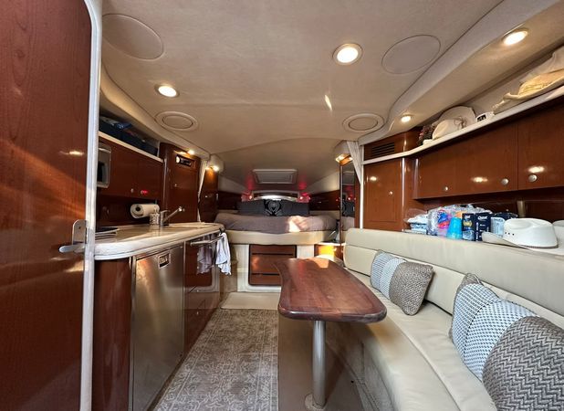 Sea Ray Sundancer 340 | Destination