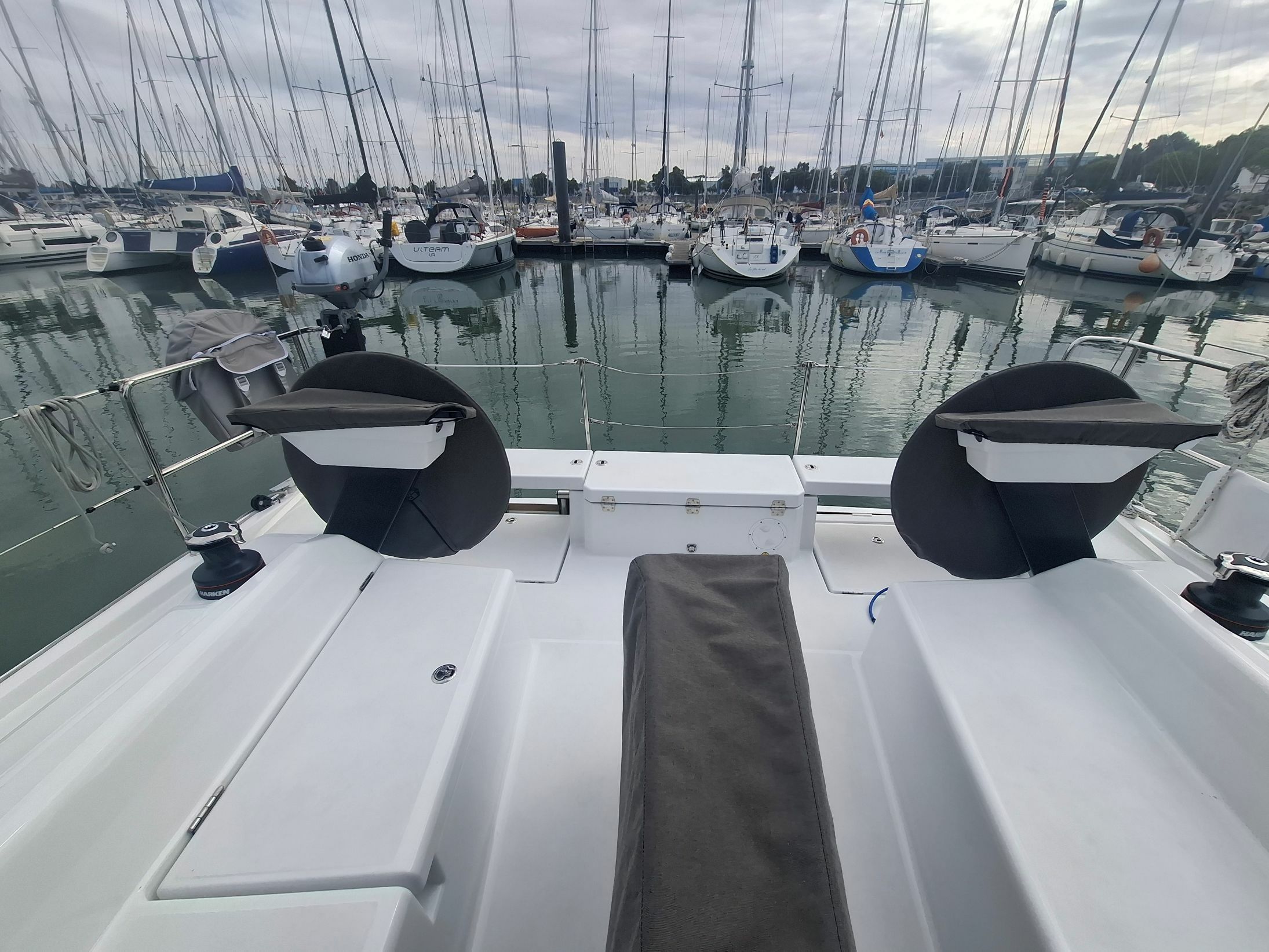 Dufour 37 | Thais