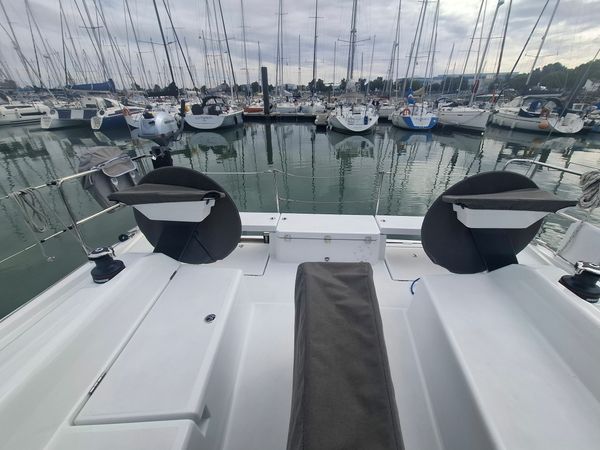 Dufour 37 | Thais