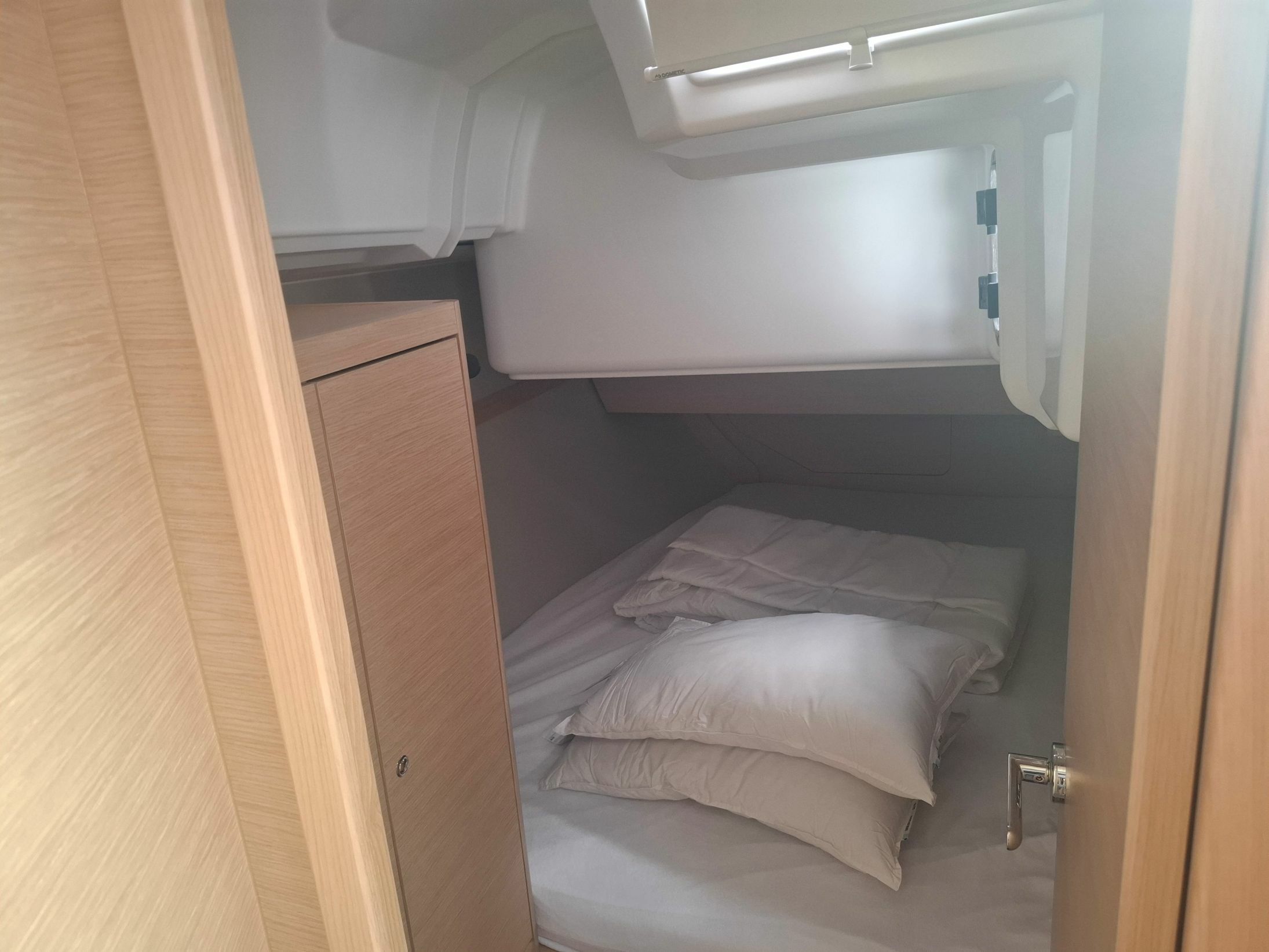 Dufour 37 | Thais
