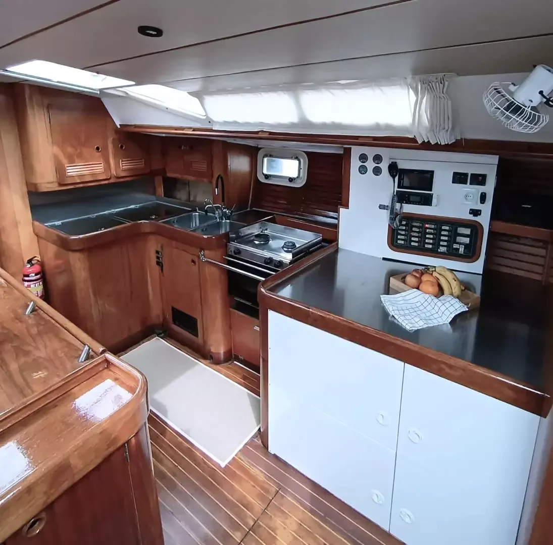 Beneteau Oceanis 50 | Nosy Pearl