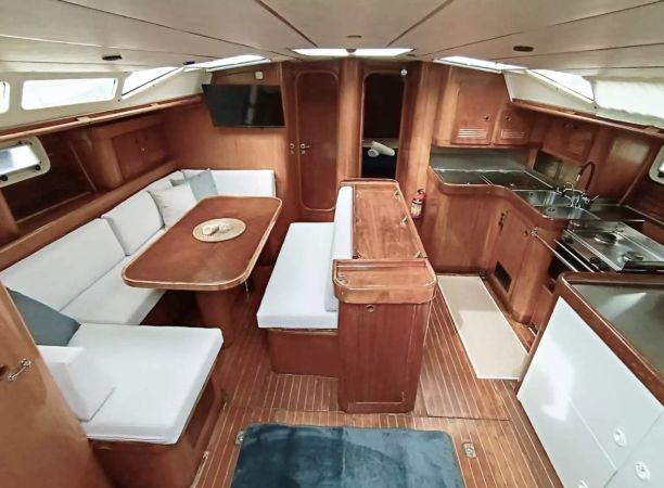 Beneteau Oceanis 50 | Nosy Pearl