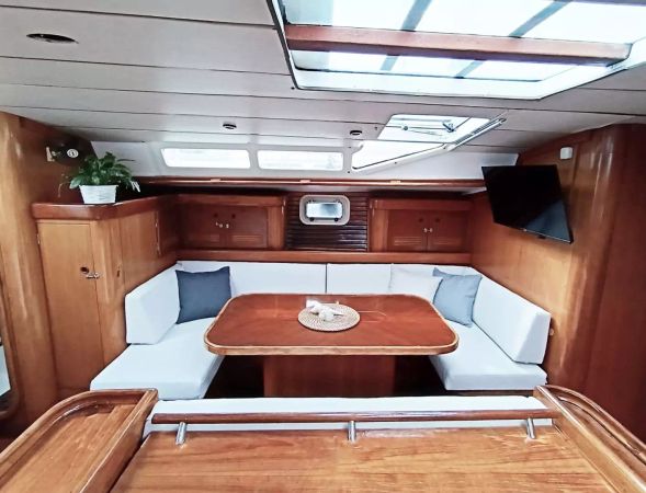 Beneteau Oceanis 50 | Nosy Pearl