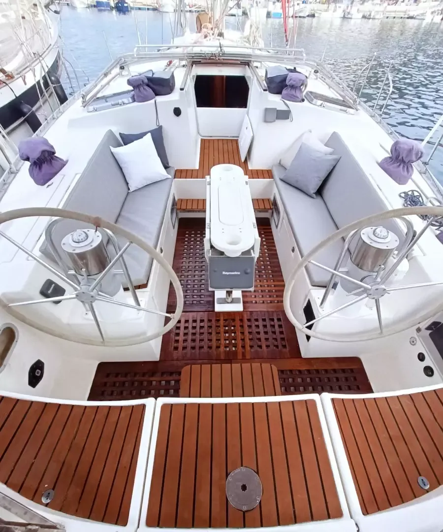 Beneteau Oceanis 50 | Nosy Pearl