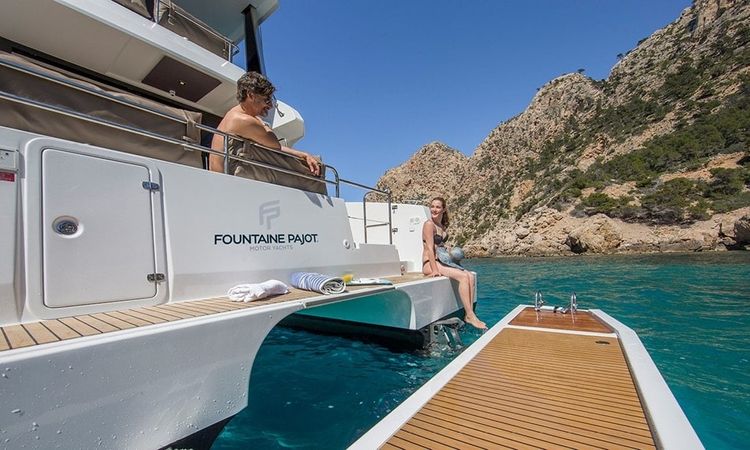 Fountaine Pajot MY 37 | Fleur de Corail