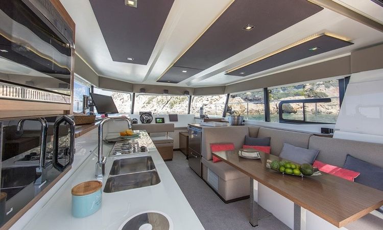 Fountaine Pajot MY 37 | Fleur de Corail