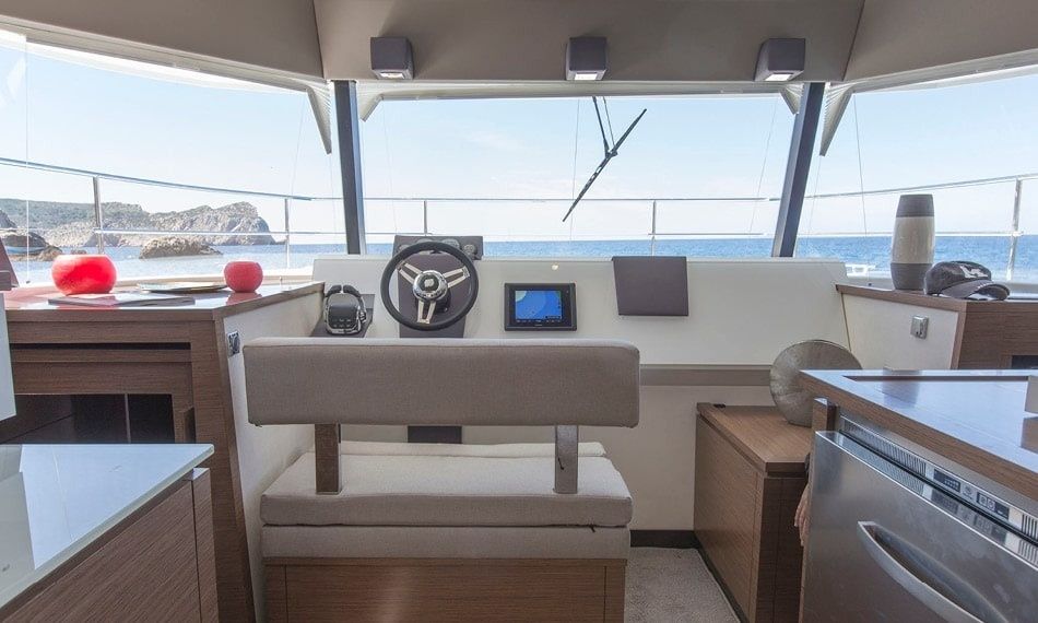 Fountaine Pajot MY 37 | Fleur de Corail